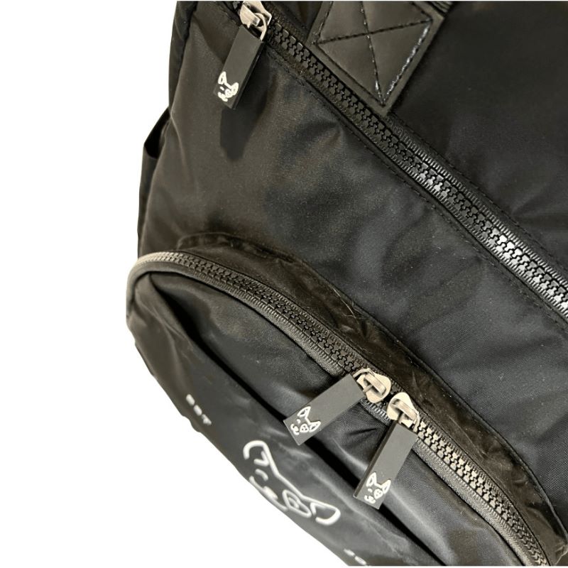 Salty Paws Ultimate Adventure Grab Bag zipper and buckle hardware close up